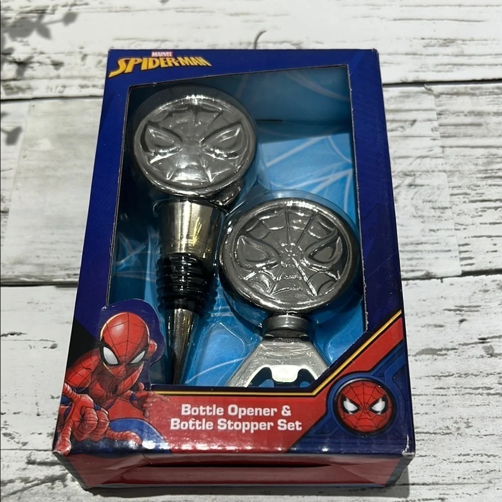 Marvel Silver Spider-Man Bottle Opener and Stopper Set